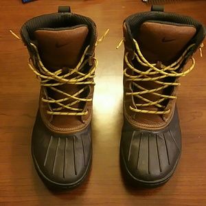 Nike Acg duck boots